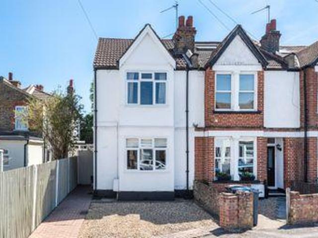 House for sale in Royal Borough of Kingston upon Thames, Greater London