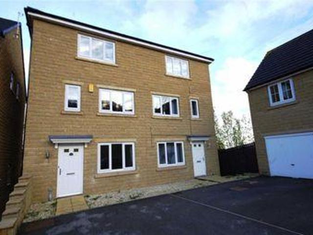 House for sale in Halifax, West Yorkshire