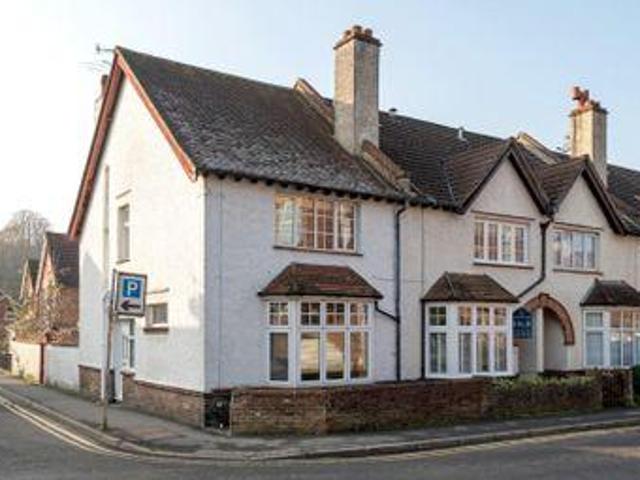 House for sale in Fole, Surrey