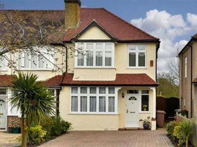 House for sale in Worcester Park, Greater London