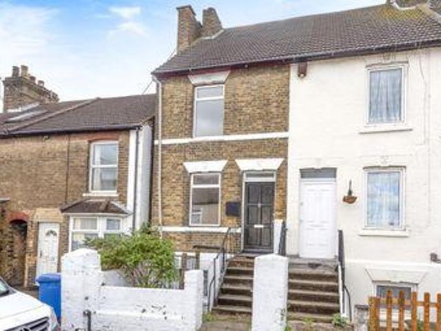 House for sale in Oad Street, Kent