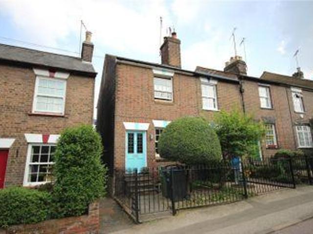 House for sale in Five Acres, Hertfordshire