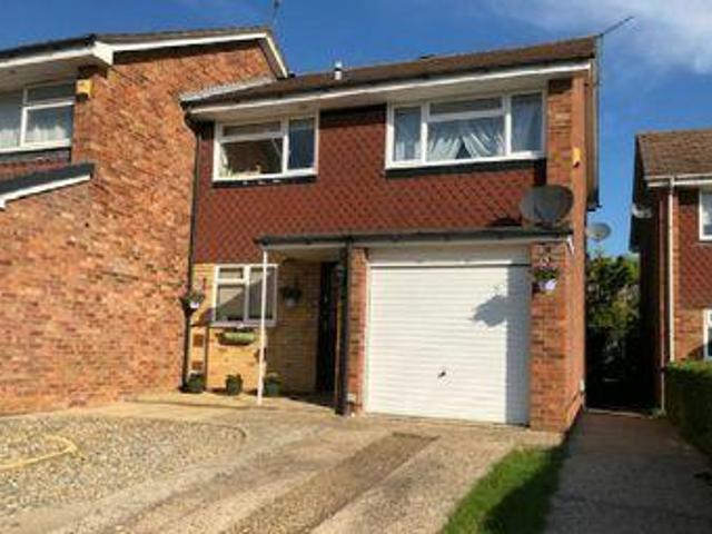 House for sale in Wexham and Ivers Community Board, Iver