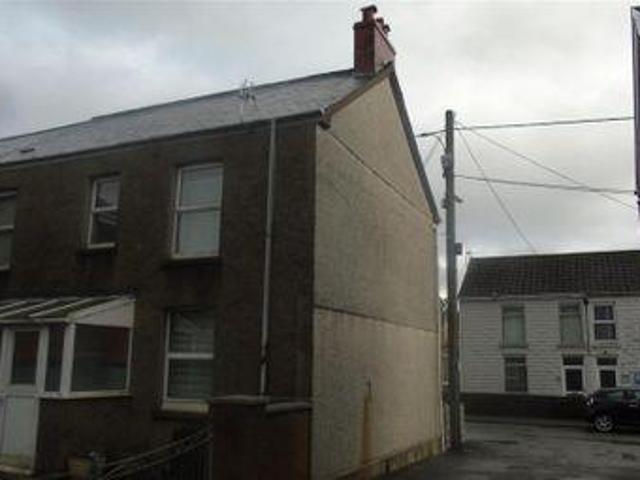 House for sale in Ammanford, Wales