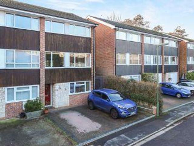 House for sale in Fole, Surrey