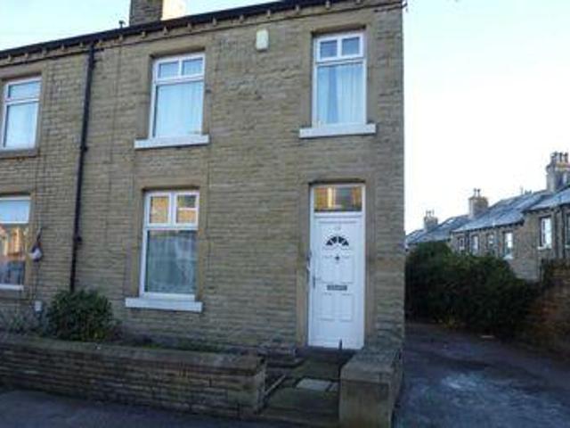House for sale in Huddersfield, West Yorkshire