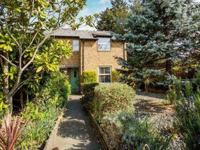House for sale in Heol-las, Surrey