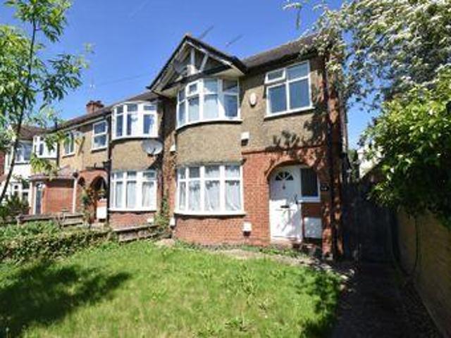House for sale in Dunstable, Central Bedfordshire