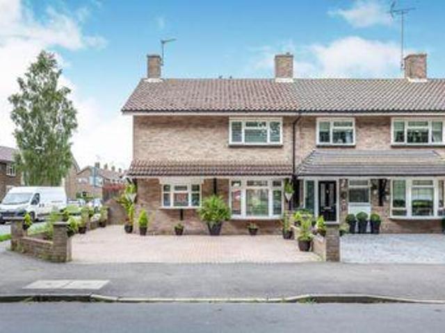 House for sale in Crawley, West Sussex