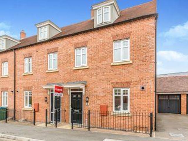 House for sale in Buckingham, Buckinghamshire