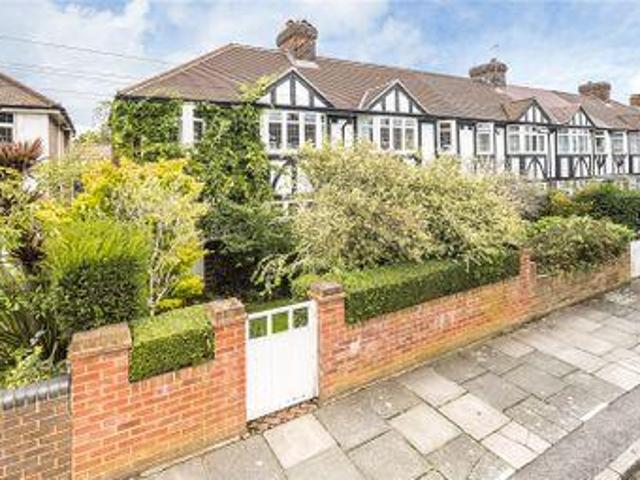 House for sale in Twickenham, Greater London