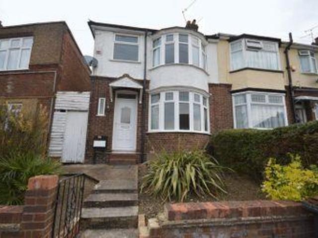 House for sale in Luton