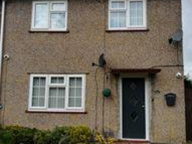 House for sale in Luton