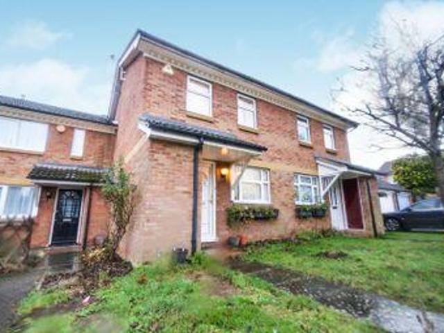 House for sale in Dunstable, Central Bedfordshire