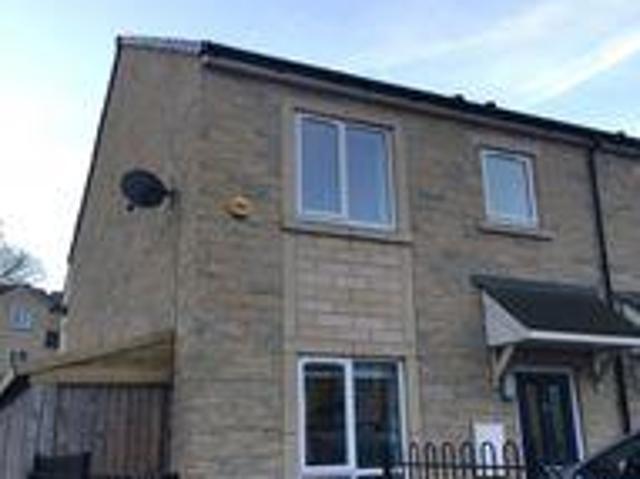 House for sale in Elland, West Yorkshire