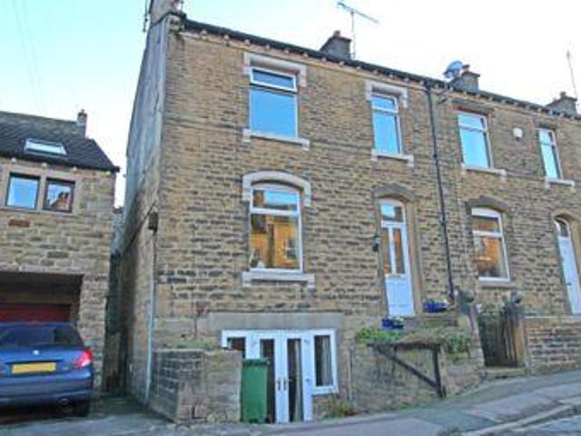 House for sale in Holmfirth, West Yorkshire