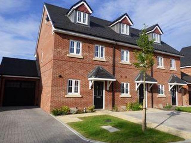 House for sale in Farnborough, Rushmoor