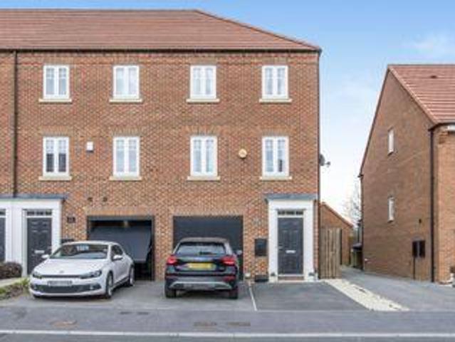 House for sale in Castleford, West Yorkshire