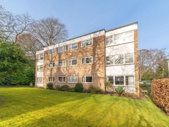 Apartment for rent in London Borough of Croydon, Waddon
