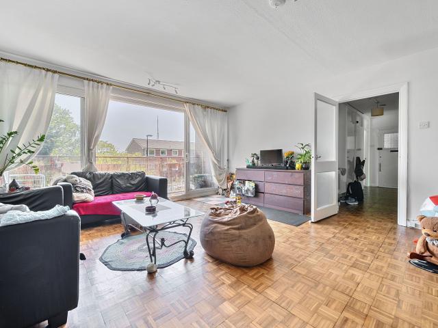 Apartment for rent in London Borough of Lewisham, Forest Hill
