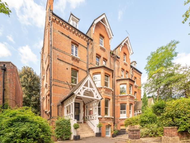 Apartment for rent in South Hampstead, Greater London