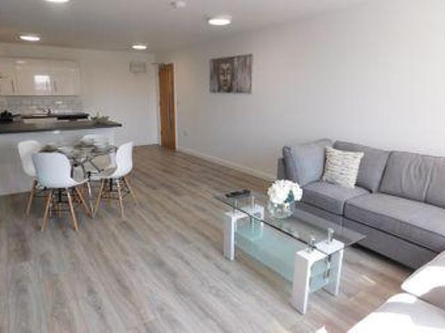 House for rent in Calderstones