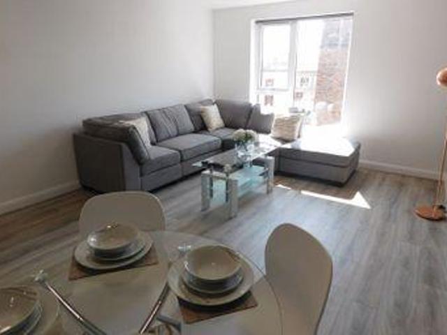 House for rent in Calderstones