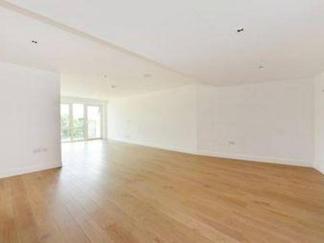 House for rent in Brentford, Greater London