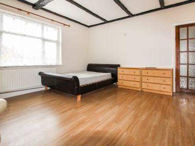 House for rent in Epsom, Surrey