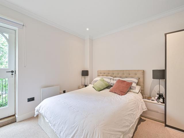 Apartment for rent in North End, West Hampstead
