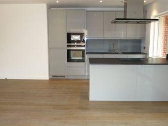 House for rent in Edgware, Greater London