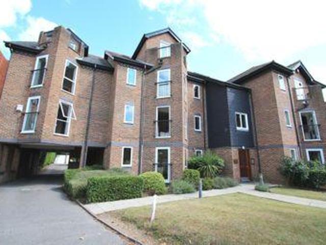 House for rent in Kingston Upon Thames, Greater London