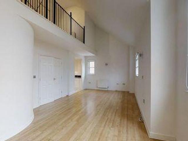 House for rent in Pouchen End, Hertfordshire