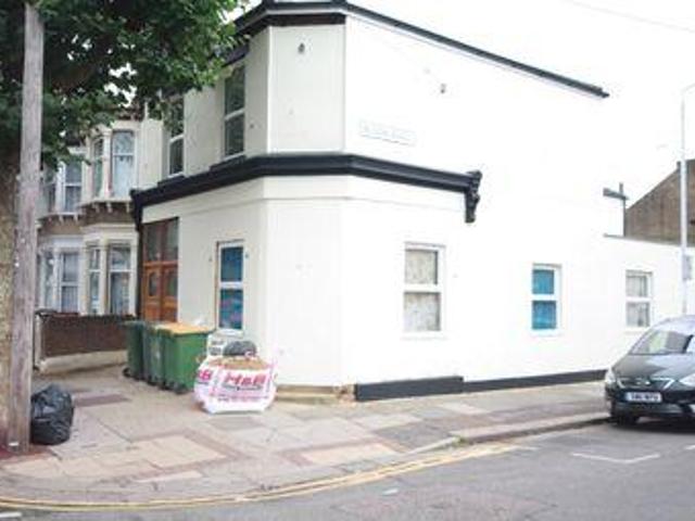 House for rent in Lyons, Greater London