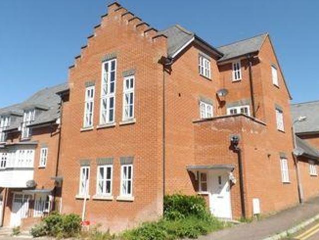 House for rent in Navestock Side