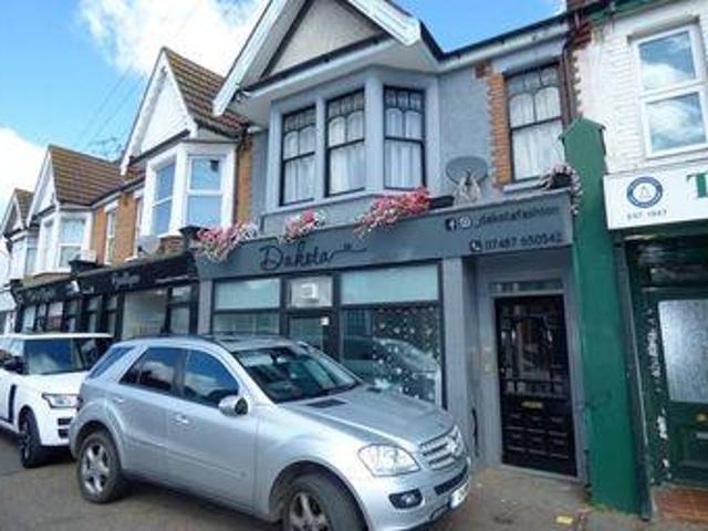 House for rent in Alton Barnes, Essex