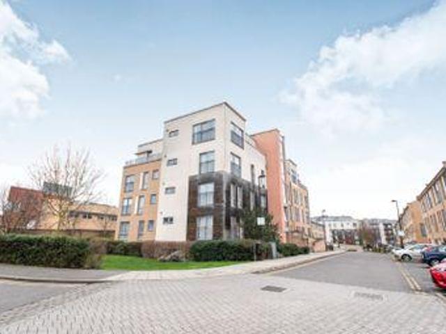 House for sale in Edgware, Greater London