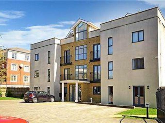 House for sale in Perryfields, West Sussex