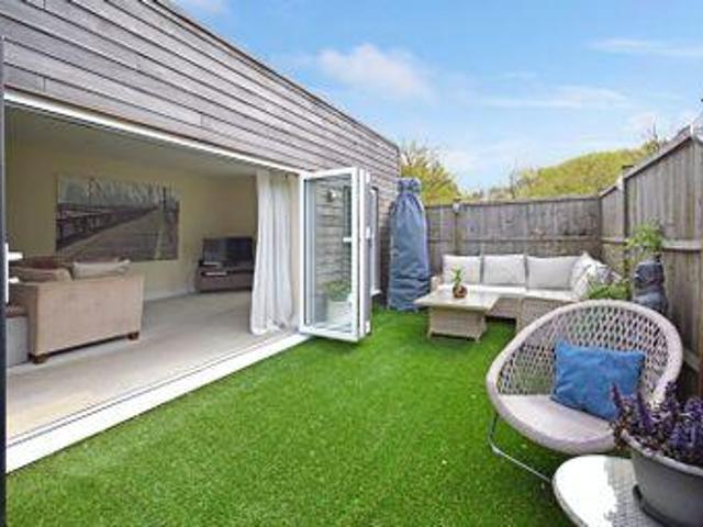 House for sale in Fole, Surrey