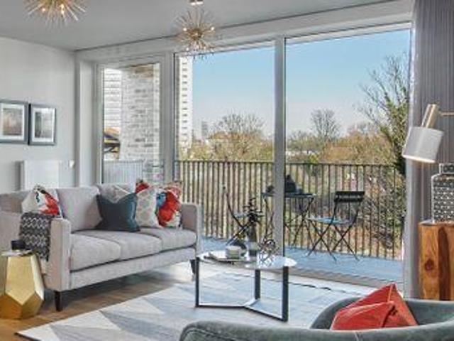 House for sale in Brentford, Greater London