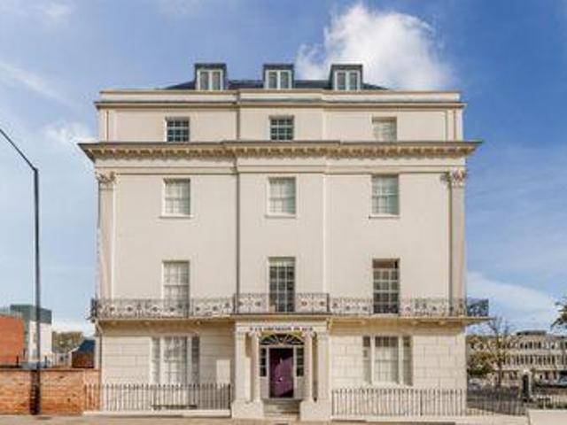 House for sale in Green Close, Warwickshire