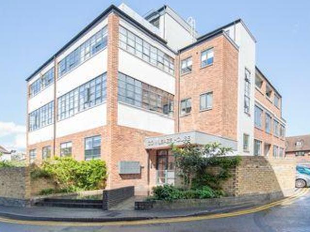House for sale in Kingston Upon Thames, Greater London