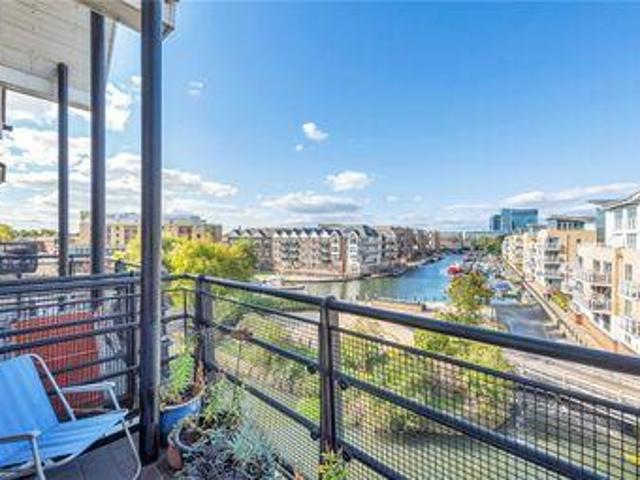 House for sale in Brentford End, Greater London