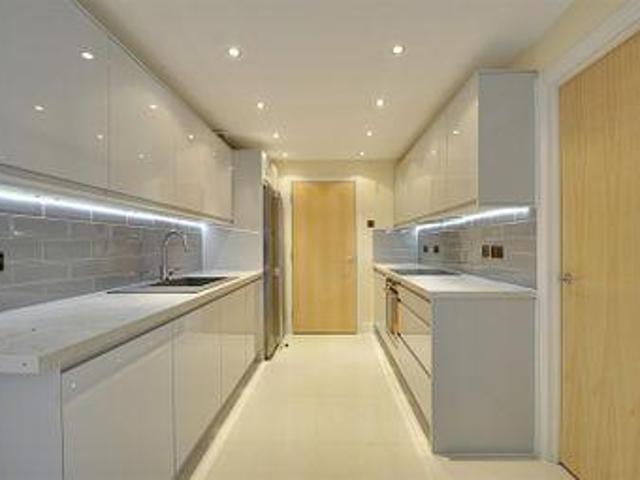 House for sale in Brentford End, Greater London