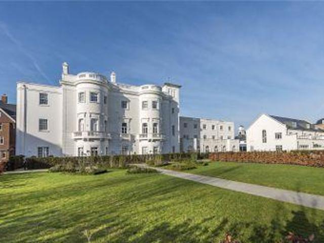 House for sale in Isleworth, Greater London
