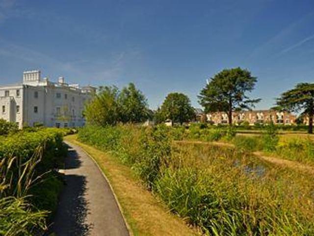 House for sale in Isleworth, Greater London