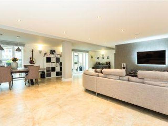 House for sale in Bushey