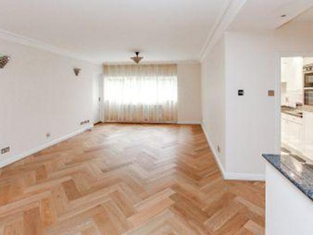 House for sale in Edgware, Greater London