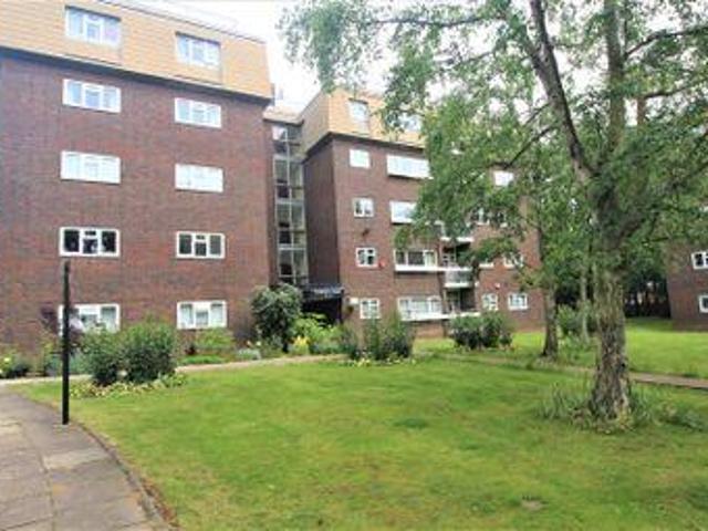 House for sale in Edgware, Greater London