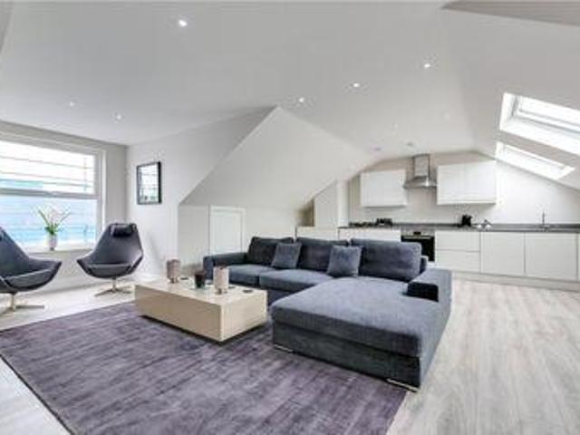 House for sale in Brentford End, Greater London